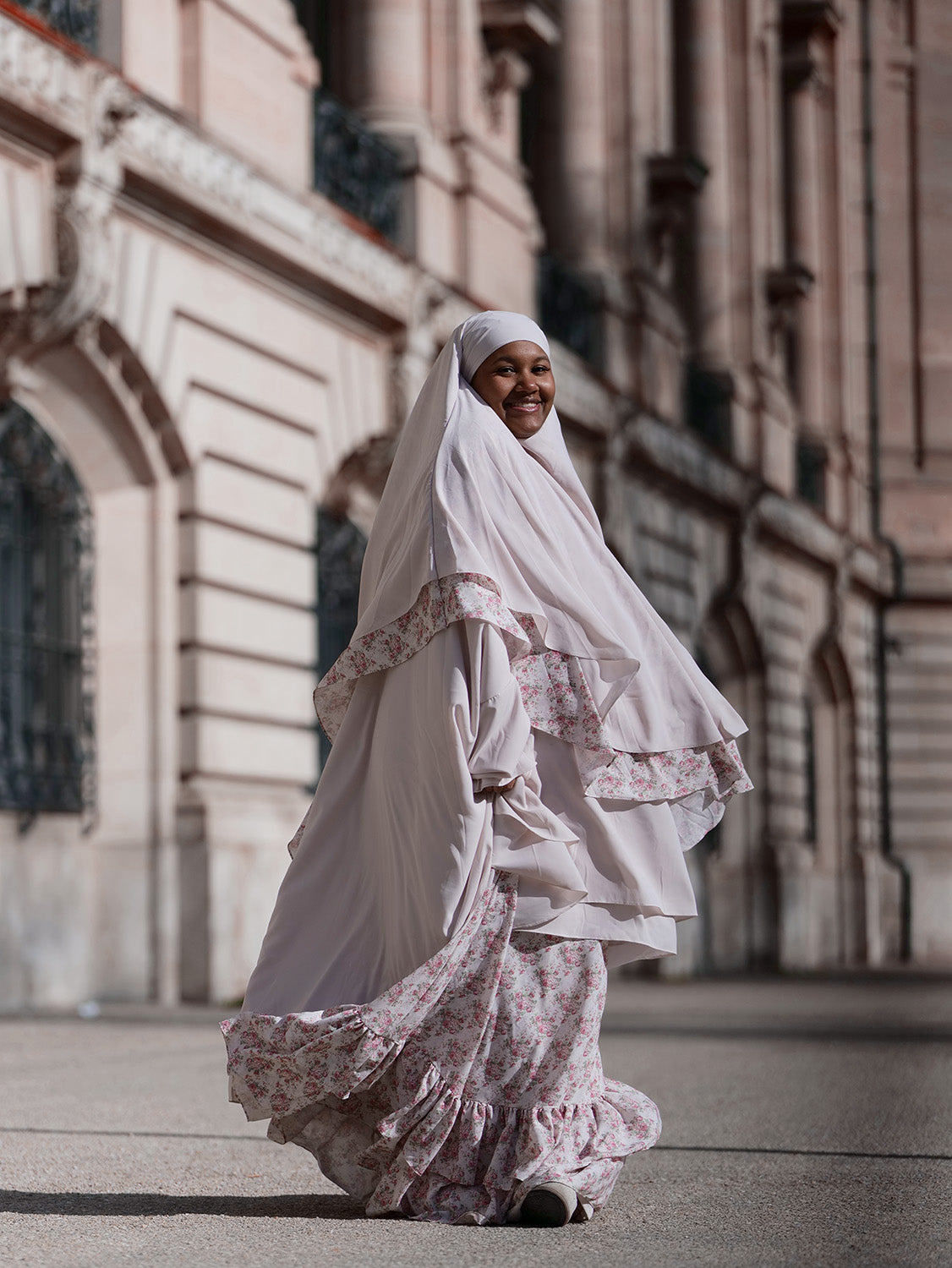 Princess Chiffon Khimar, Promenade
