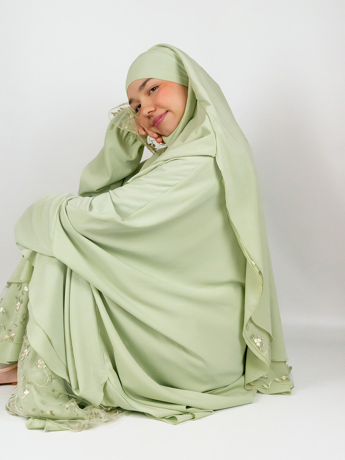 Lady Chiffon and Tulle Khimar, Romance Novel