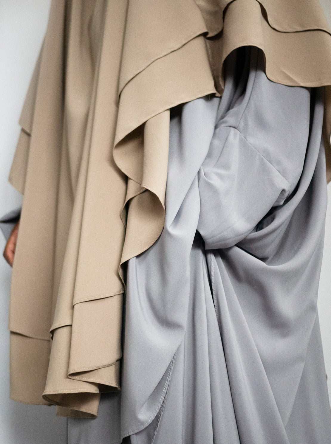 Princess Chiffon Khimar, Sand