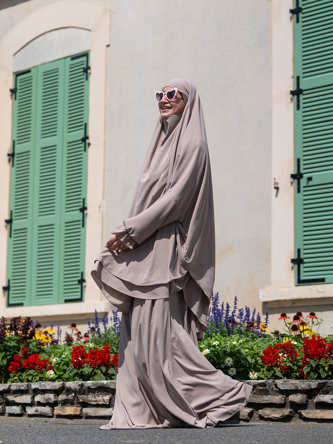 Empress Chiffon Jilbab, Sand