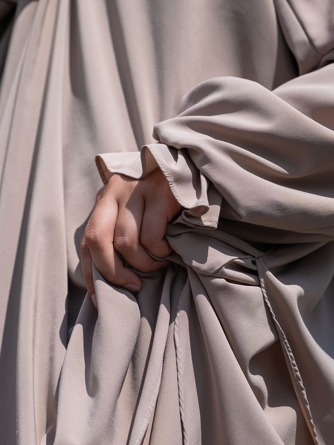 Empress Chiffon Jilbab, Sand