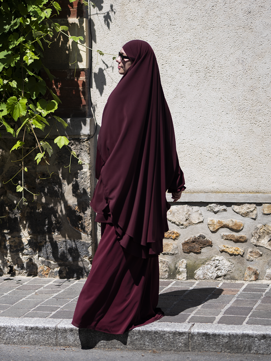 Empress Chiffon Jilbab, Academia